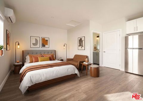 Photo of 12457 Hortense Street, Studio City, CA 91604 (MLS # 26664613)