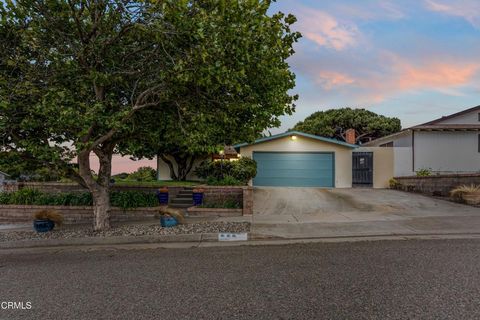 Photo of 512 S T Street, Lompoc, CA 93436 (MLS # V1-36455)