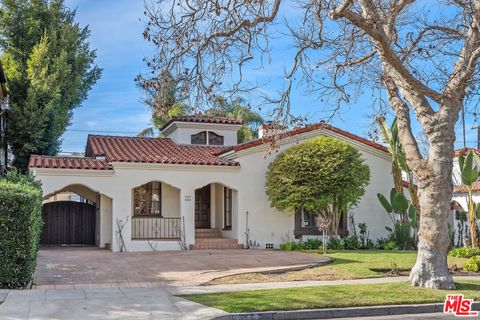 Photo of 357 S La Peer Drive, Beverly Hills, CA 90211 (MLS # 26659331)