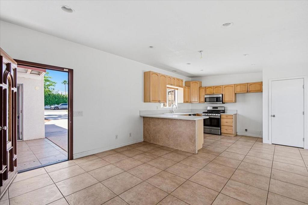 74146 De Anza Way