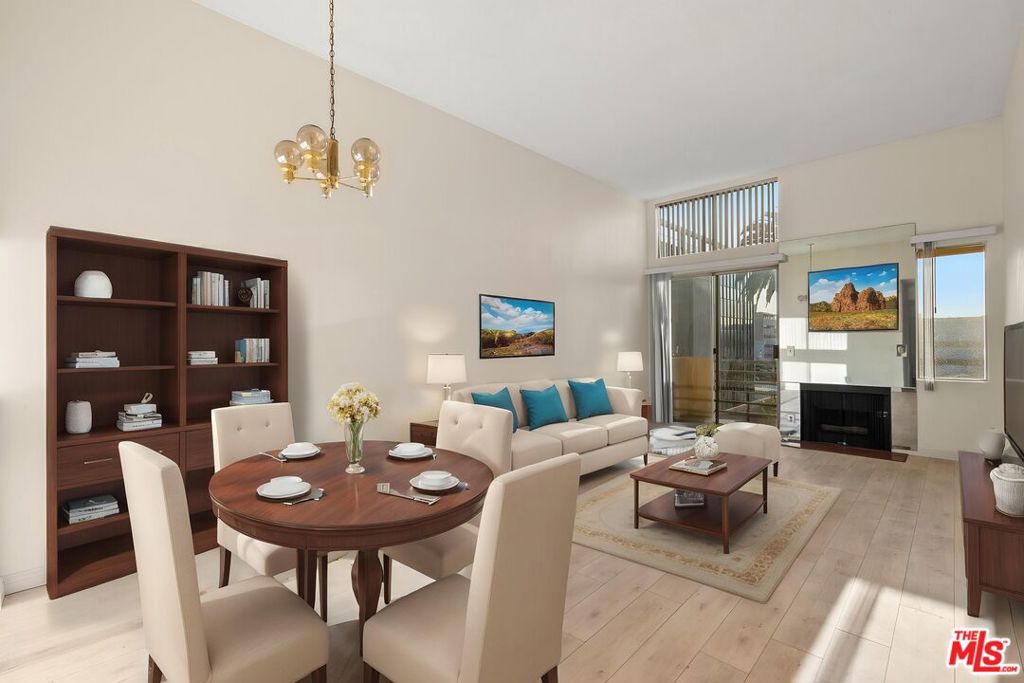 Photo of 112 N HAMILTON Drive #305, Beverly Hills, CA 90211 (MLS # 26986311)