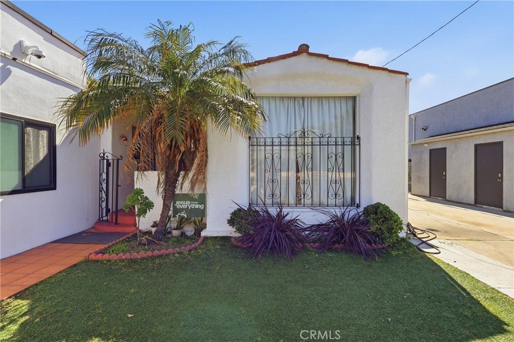 1540 E Wardlow