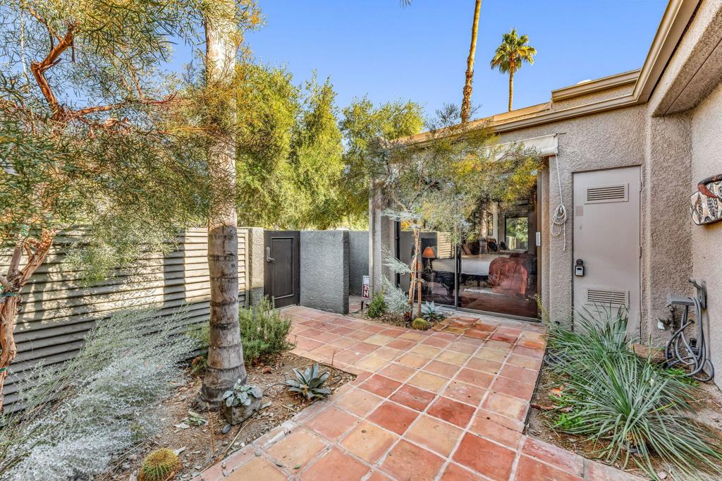 Mission Hills Country Club - Residential Lease
