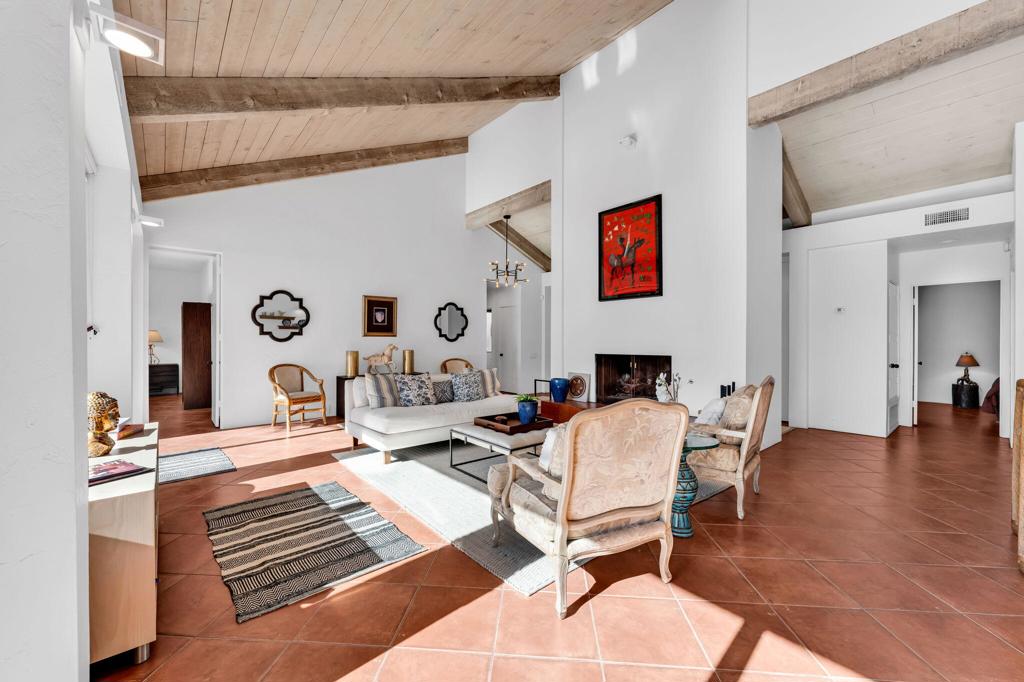 Mission Hills Country Club - Residential Lease