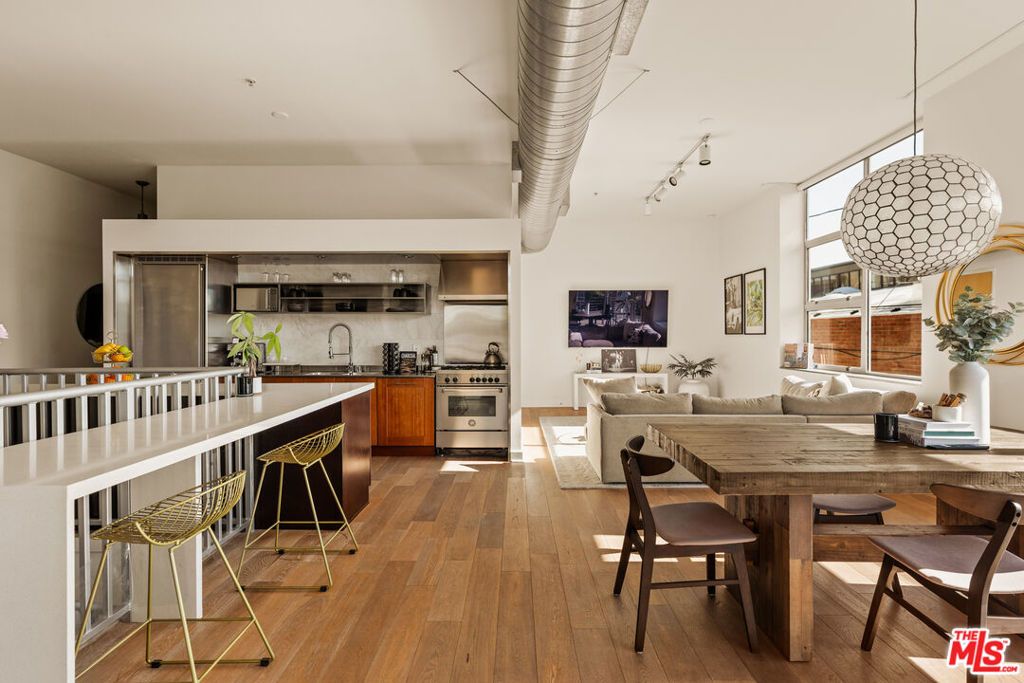 Photo of 4080 Glencoe Avenue #226, Marina Del Rey, CA 90292 (MLS # 26639663)