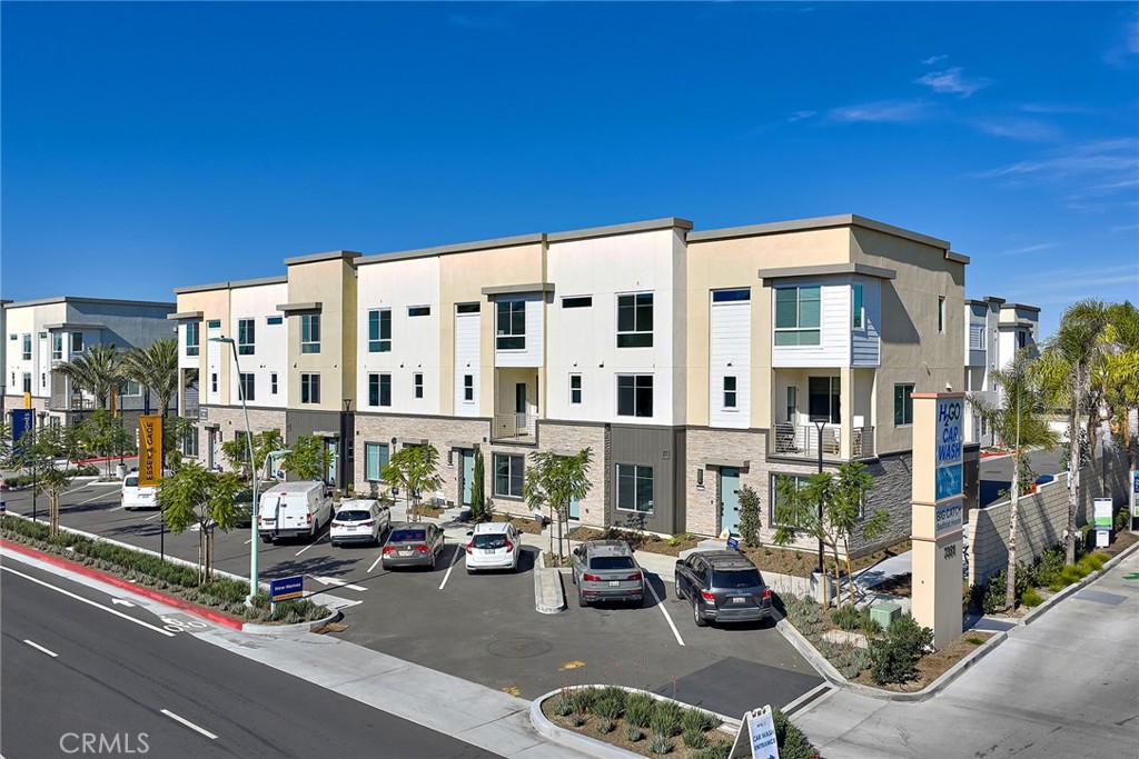 7268 Ellington Drive