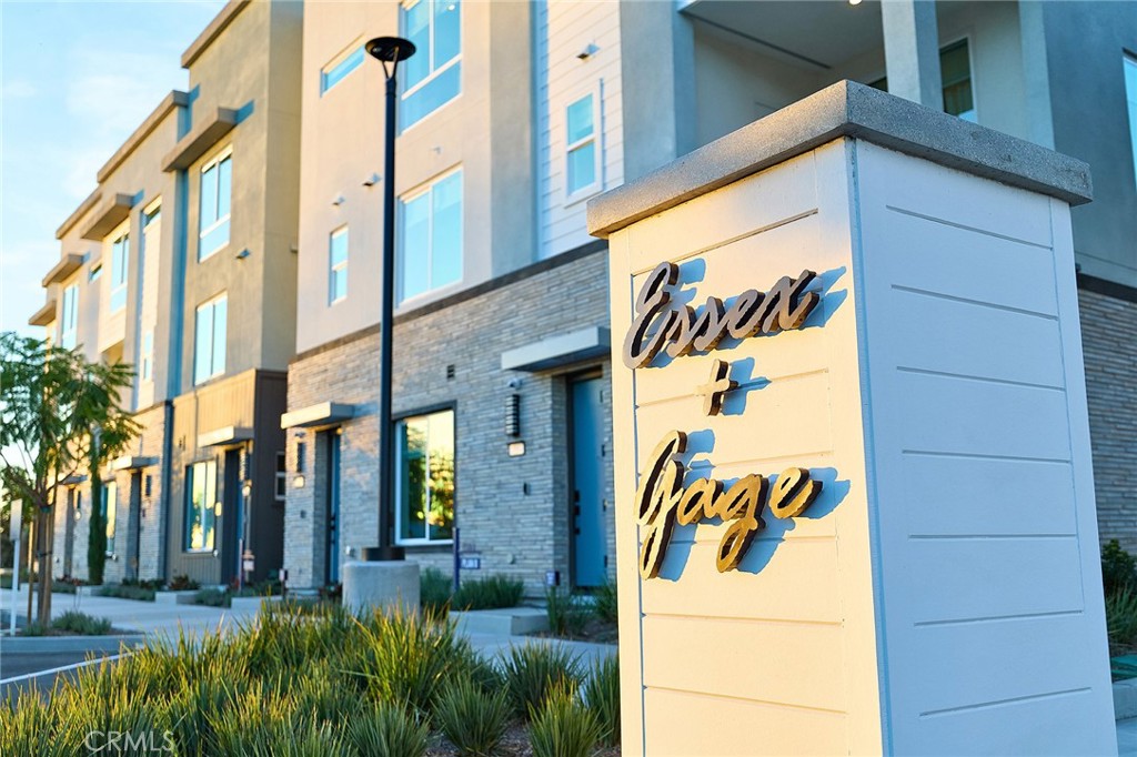 7268 Ellington Drive