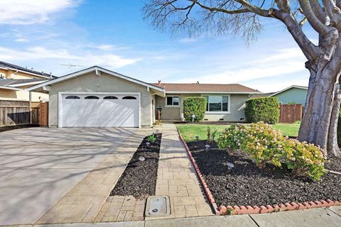 Photo of 2449 2449 Almaden Blvd Blvd, Union City, CA 94587 (MLS # 41123677)