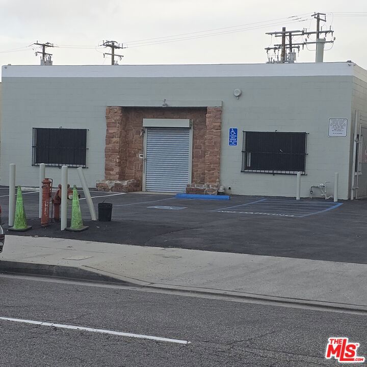 455 E Alondra Boulevard