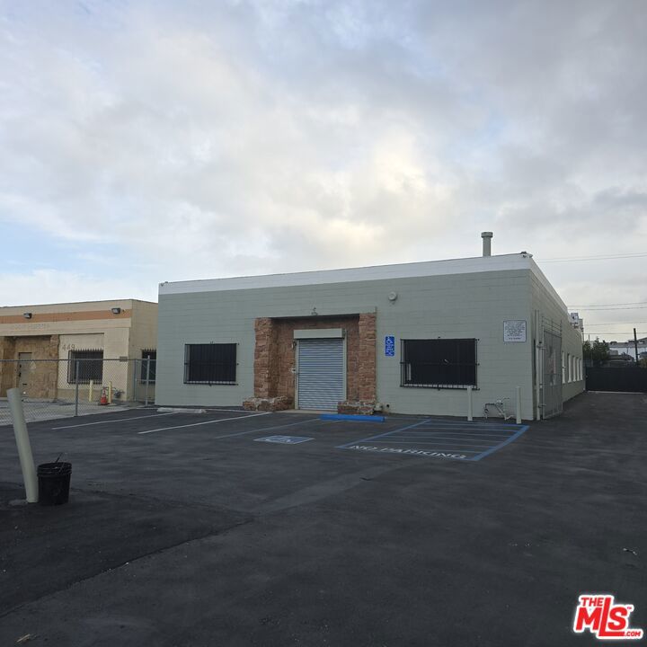 455 E Alondra Boulevard