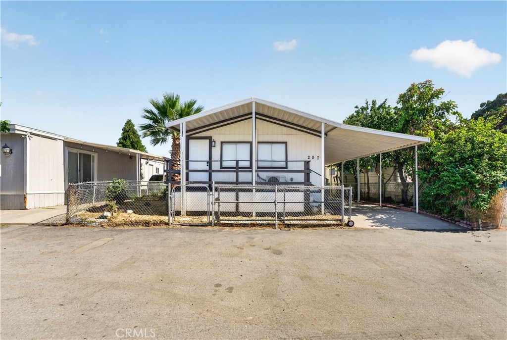 10701 Cedar 207