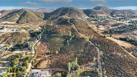 33515 Wild Lilac Menifee CA 92584
