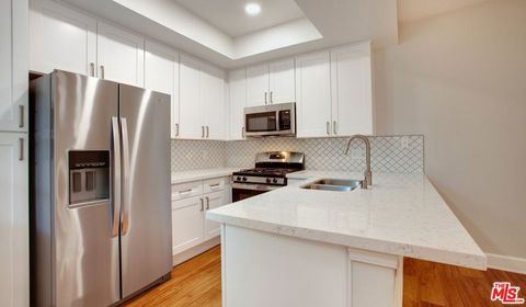 Photo of 1400 Ambassador St St #103, Los Angeles, CA 90035 (MLS # 25564969) Photo of 1400 Ambassador St St #103, Los Angeles, CA 90035 (MLS # 25564969)