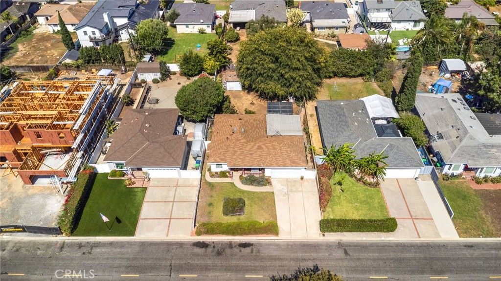 Photo of 20111 Spruce Avenue Ave, Newport Beach, CA 92660 (MLS # NP25218632)