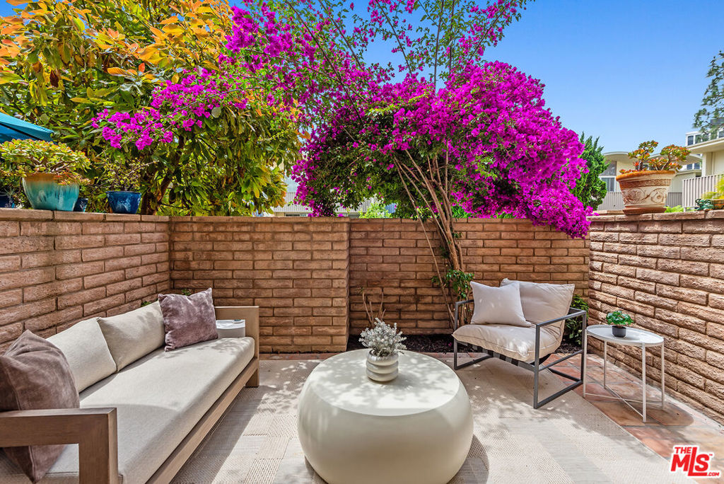 4715 La Villa Marina B