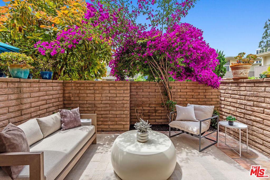 listing image 130725656627545773801