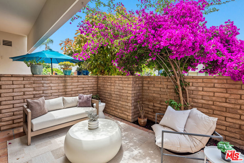 4715 La Villa Marina B