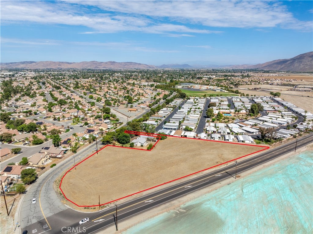 0 Ramona Expressway