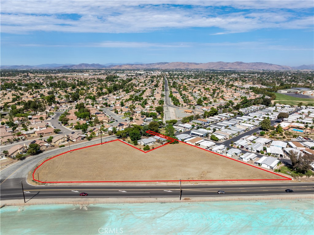0 Ramona Expressway