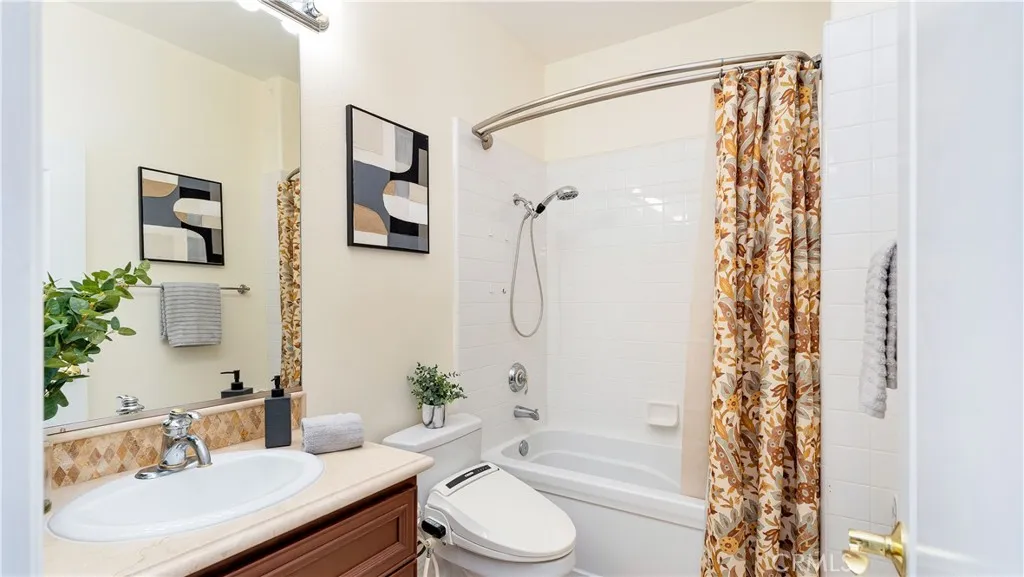 Rowland Heights, California 91748, United States, 6 Bedrooms Bedrooms, ,6 BathroomsBathrooms,Residential,Active,165790