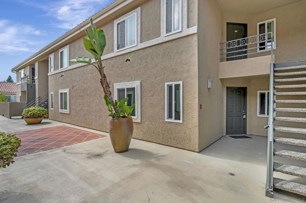 7405 Charmant Drive 2113