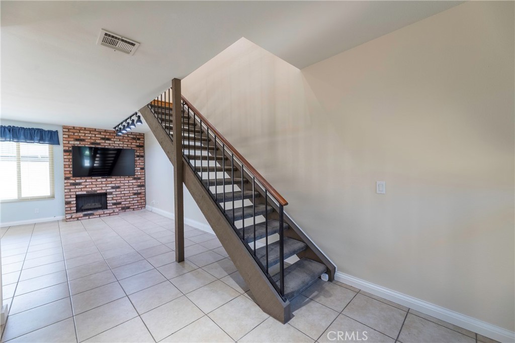 590 Magnolia