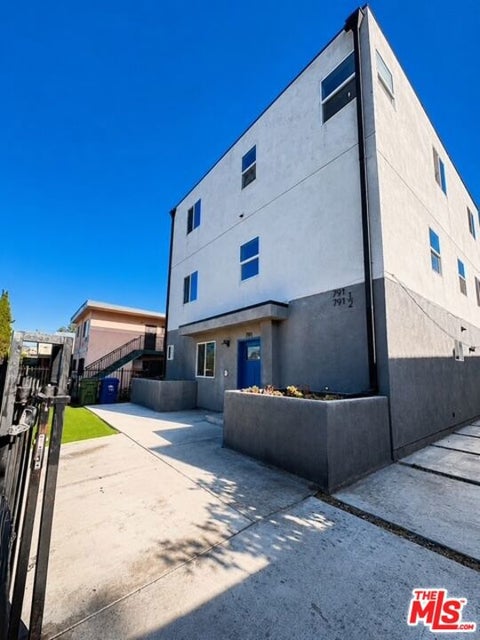 Photo of 789 E 41st Place, Los Angeles, CA 90011 (MLS # 26862847)
