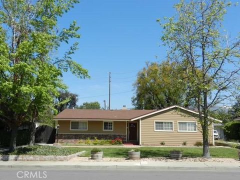 Photo of 777 W 12th Street, Claremont, CA 91711 (MLS # CV25267468)