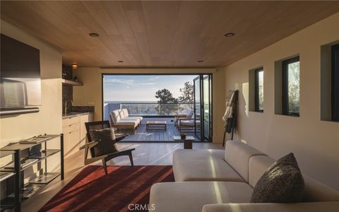 2212 Cliff Drive Newport Beach CA 92663