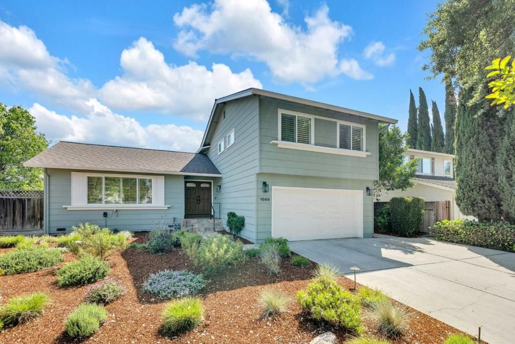 Photo of 1060 Shandwick Court, San Jose, CA 95136 (MLS # ML82043321)