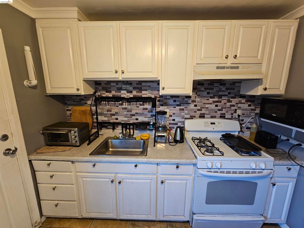 154 West Chanslor ave