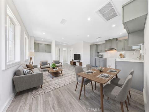 Photo of 5833 Glady ST, South Gate, CA 90280 (MLS # DW26188595)