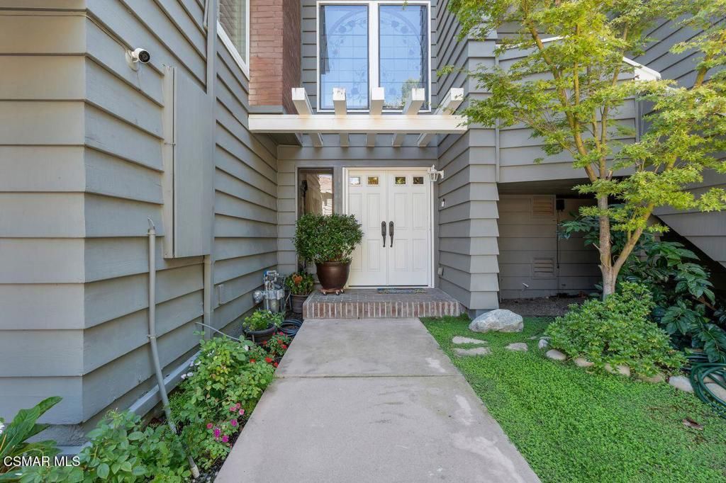 Photo of 1495 N View Drive, Westlake Village, CA 91362 (MLS # 225004620)