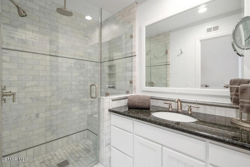 Clubview Townhomes NR-749 - 749 - Residential