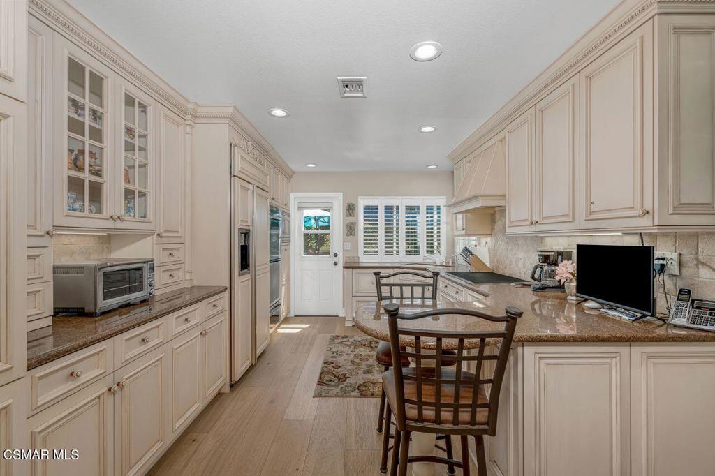 Clubview Townhomes NR-749 - 749 - Residential