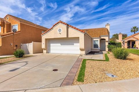 Photo of 43115 Corte Landeros, Temecula, CA 92592 (MLS # SW26077533)
