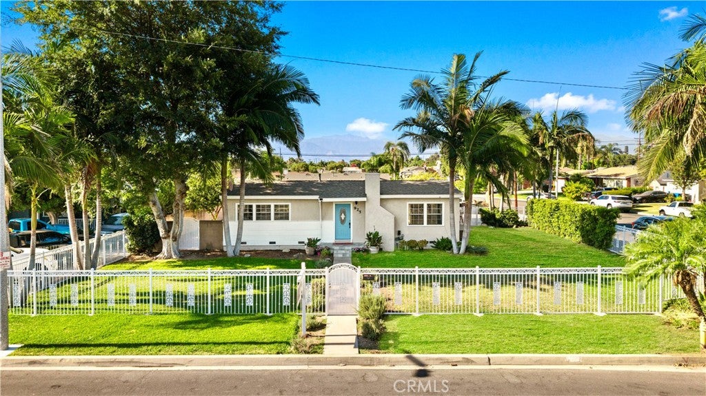 925 E Florence