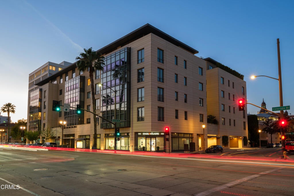 345 E Colorado Boulevard