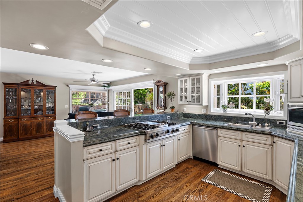 1803 La Cima, San Clemente CA 92672 - Photo 11