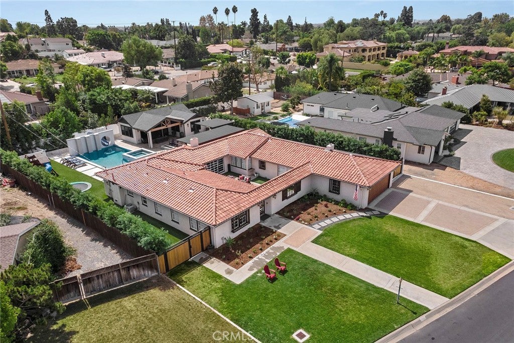 136 Miramonte Drive