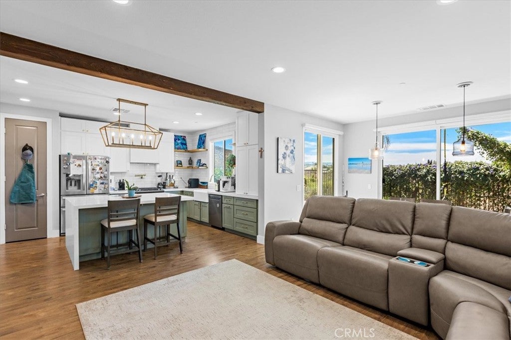 38496 Windingwalk