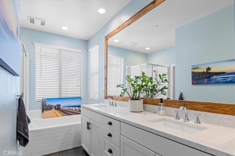 Tiny photo for 38496 Windingwalk DR, Murrieta, CA 92563 (MLS # SW26231467)
