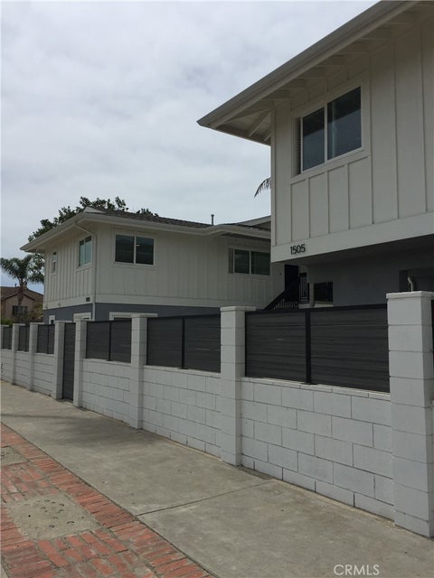 Photo of 1505 Palm Avenue #B, Huntington Beach, CA 92648 (MLS # OC26148857)