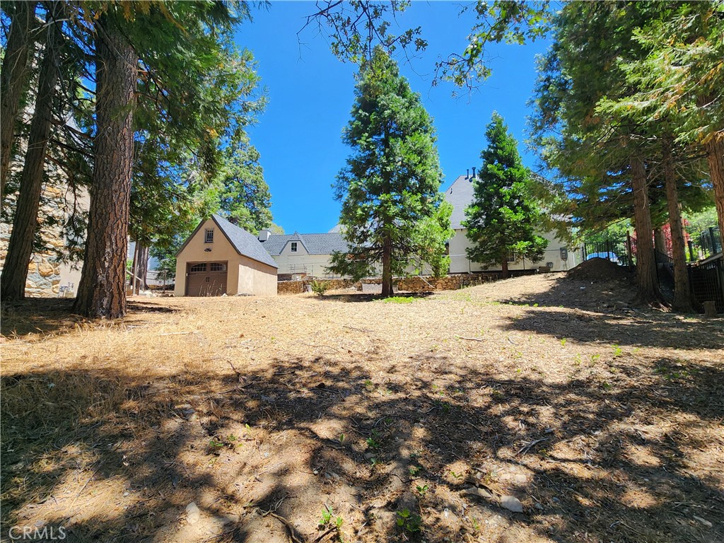 Arrowhead Woods (AWHW) - Land
