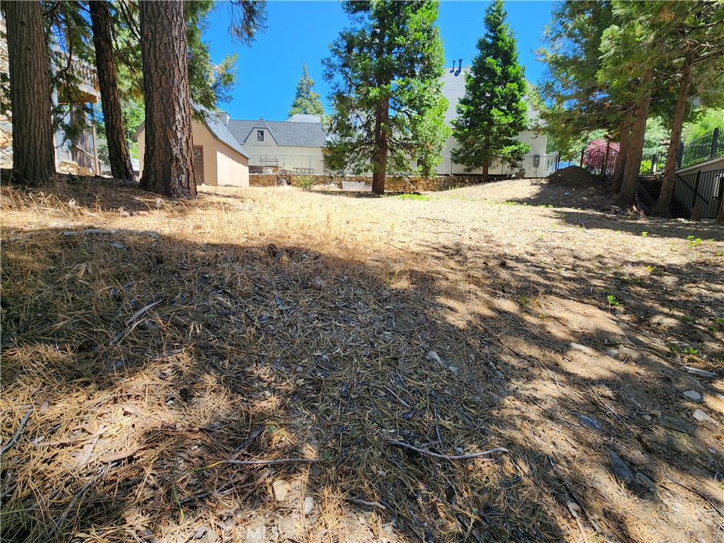 Arrowhead Woods (AWHW) - Land