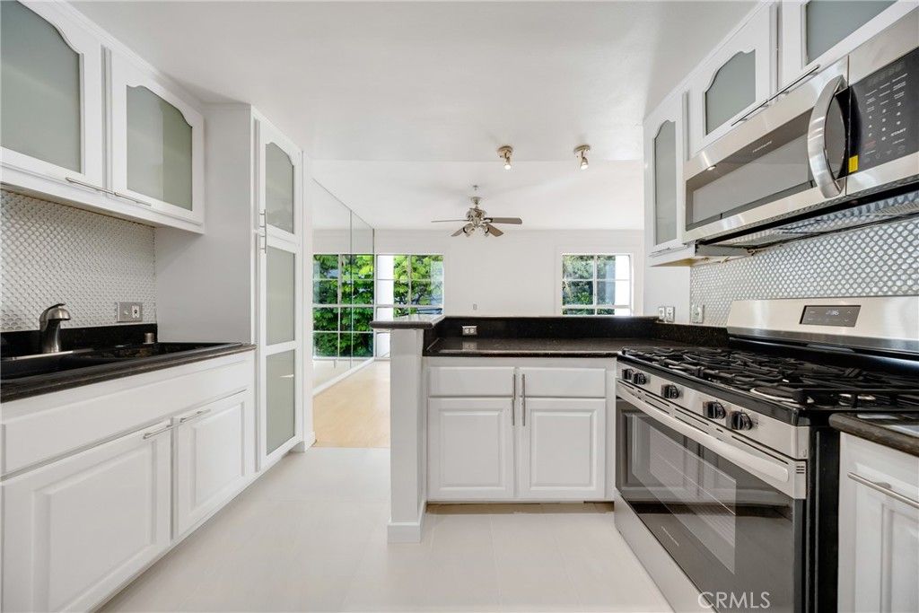 Photo of 1401 S Bentley Avenue #203, Los Angeles, CA 90025 (MLS # BB26030534)