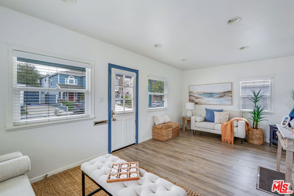 1025 2nd Street