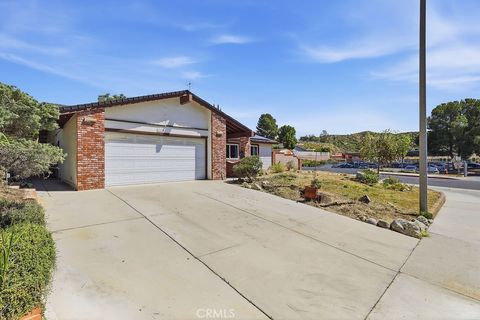 Photo of 29223 Flowerpark Drive, Canyon Country, CA 91387 (MLS # SR26065629)