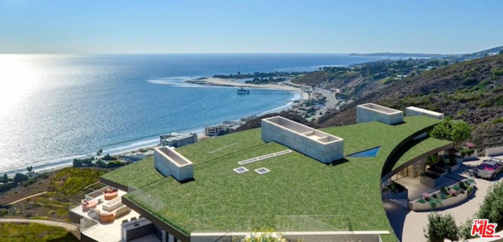 5024 Carbon Beach Terrace