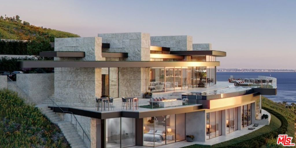 5024 Carbon Beach Terrace